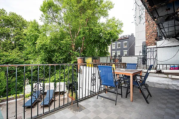 Rented by Bold New York | media 28