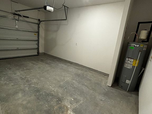 5th image of 436 Oak Glen Dr