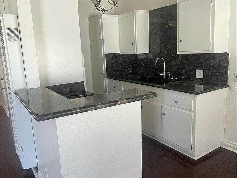 528 Cherry Ave #B — Photo 8