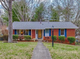 14 Summit Dr, Arden, NC 28704