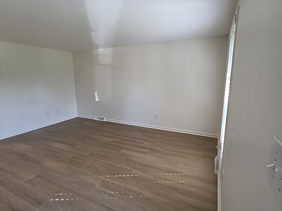 3rd image of 4712 McBane Ct #4712