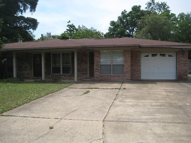 1st image of 707 Powell Dr NE