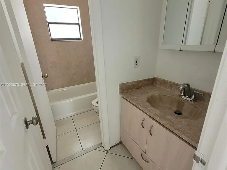 2438 SW 109th Ct — Photo 12