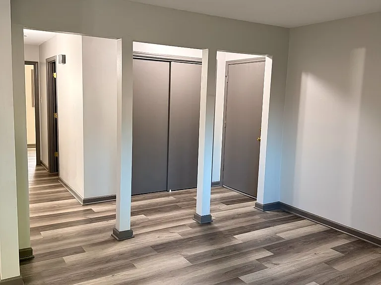 860 Gettysburg Dr #3 — Photo 2