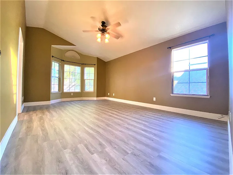 8013 Coral Point Ave — Photo 34