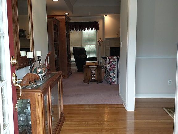 4th image of 261 Regalwood Dr
