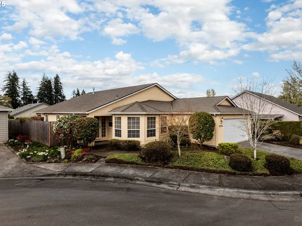 12554 SW Peachvale St, King City, OR 97224