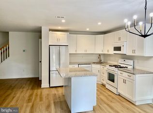 559 Steeplechase Ct, Woodbury, NJ 08096