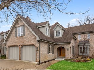 14 Tartan Ridge Rd, Burr Ridge, IL 60527
