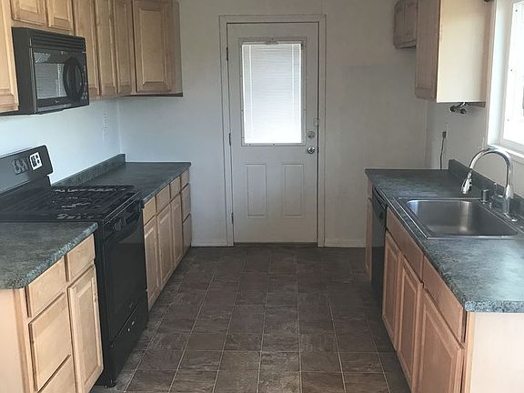 3rd image of 1434 Cachuma Ave