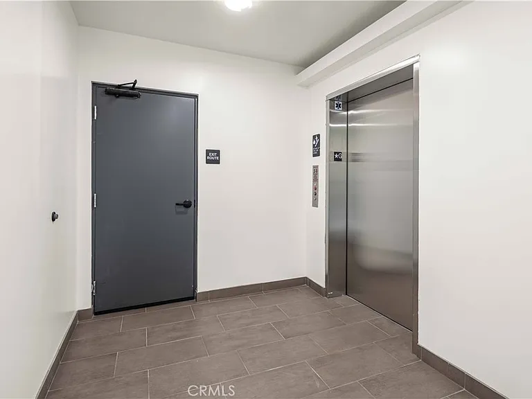 11714 Archwood St #204 — Photo 19
