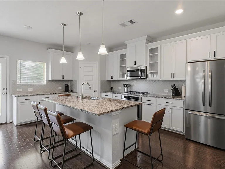 327 Honey Mesquite Path — Photo 6