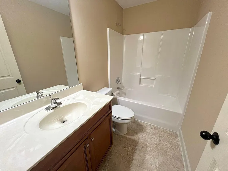 698 Channel Ln — Photo 9