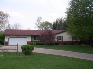 57225 Buckhorn Rd, Three Rivers, MI 49093