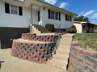 9812 Ellison Ave, Omaha, NE 68134