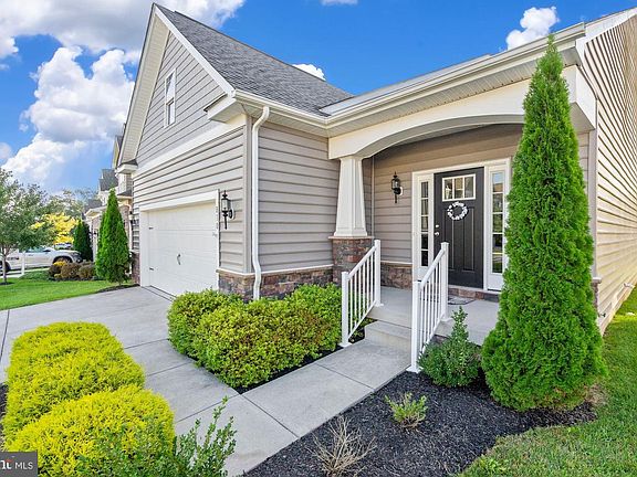 4th image of 810 Clubside Dr #431