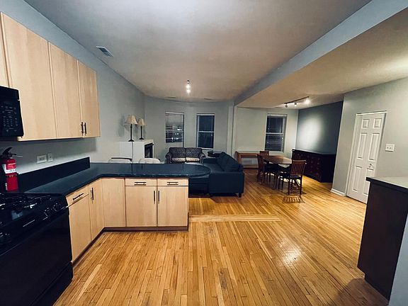 2nd image of 6130 S Ingleside Ave #3N