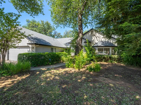 2504 Eastbrook Dr, Redding, CA 96002