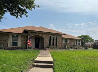 2300 Applecross Ct, Carrollton, TX 75007