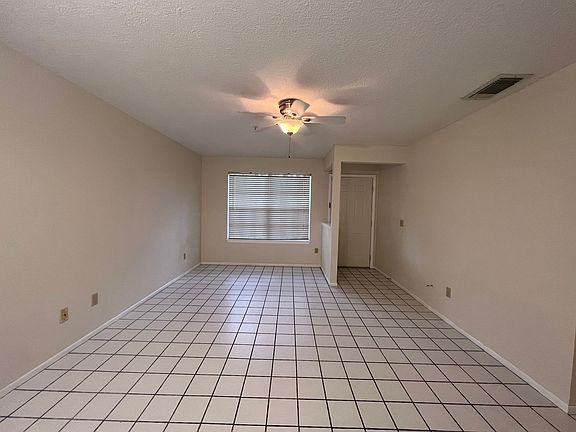 3rd image of 116 Reserve Cir APT 104