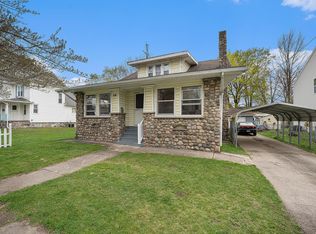 703 E Broadway St, Three Rivers, MI 49093