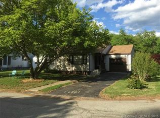 11 Banas Ct, Norwich, CT 06360