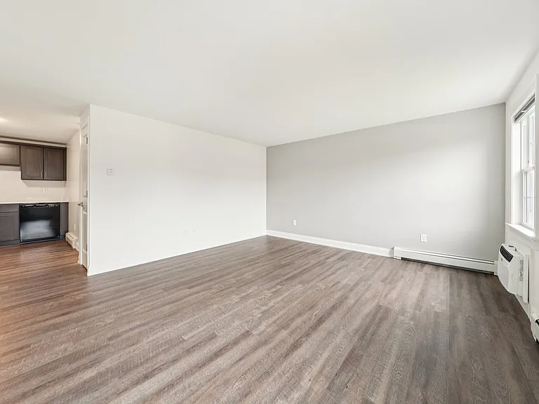 Copley Court — Photo 2