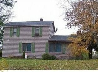 18605 Ridge Rd, Northville, MI 48168