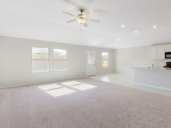 4th image of 6124 Halton Dr