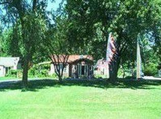 26184 Mary St, Taylor, MI 48180
