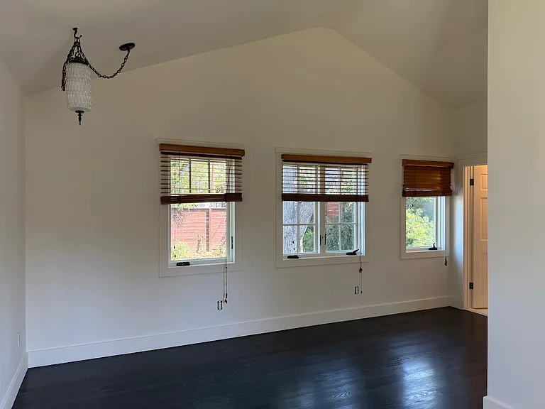 2046 Cerro Gordo St — Photo 11