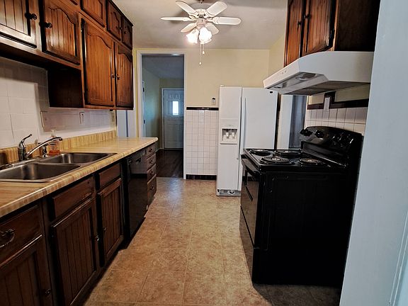 4th image of 9408 Cloverhurst Dr