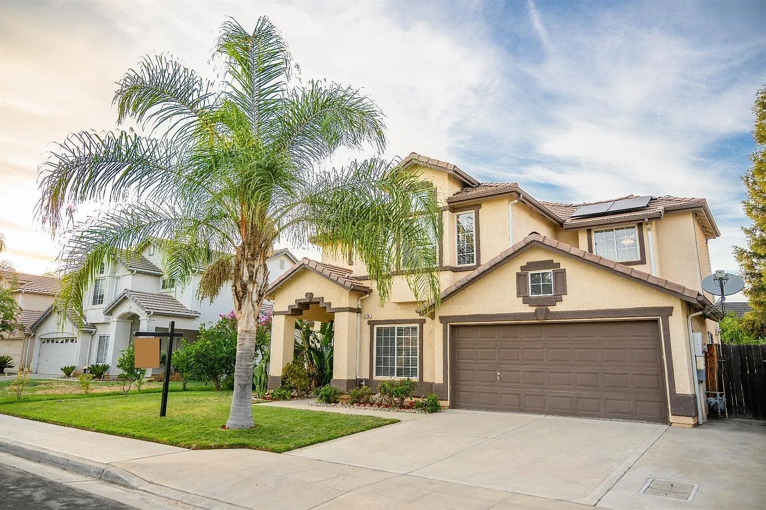 2388 E Spruce Ave photo 1