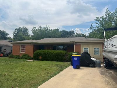 808 Perry Dr, White Settlement, TX, 76108