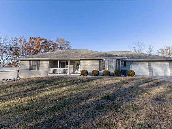 5352 Hagemann St, Kansas City, KS 66106