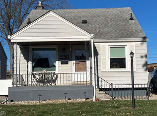 21821 Colony St #4, Saint Clair Shores, MI 48080