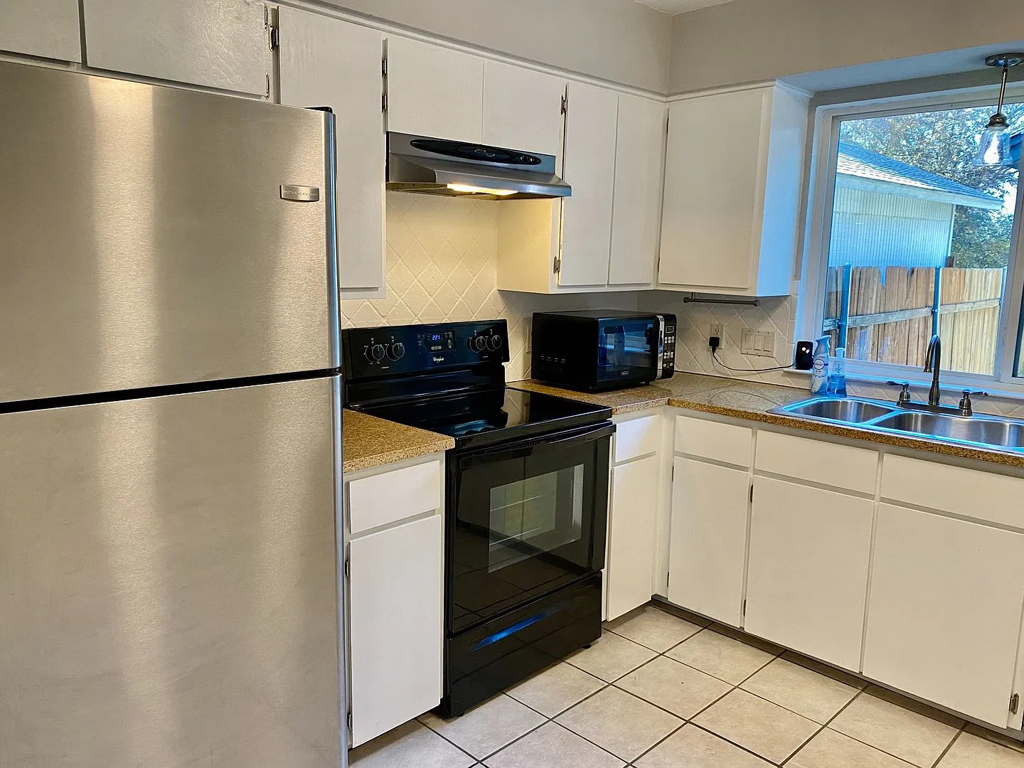 Must See Condo Close to Lake Travis! — Photo 4