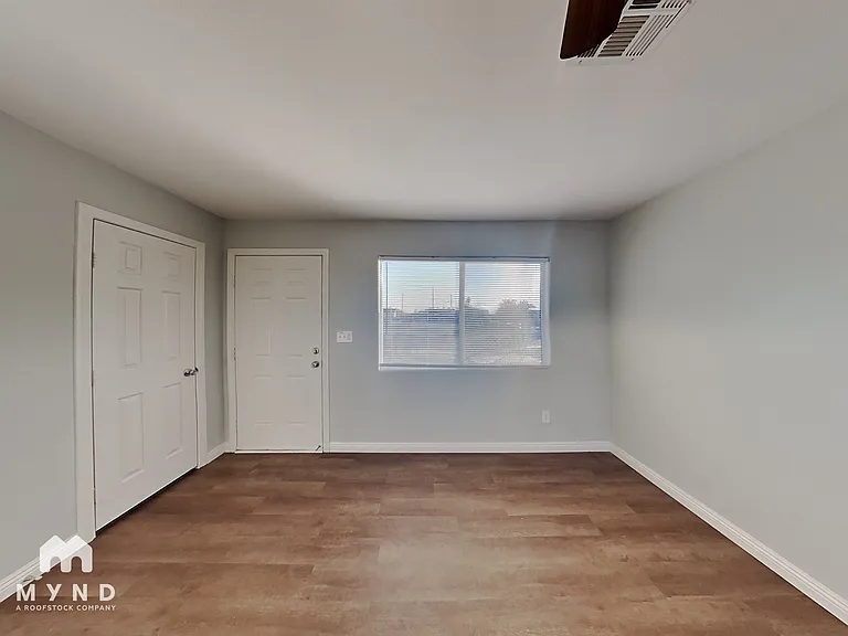 49 Armstrong Cir — Photo 6