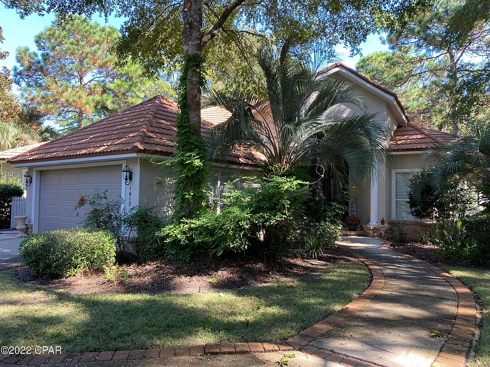 1415 Baytowne Cir E