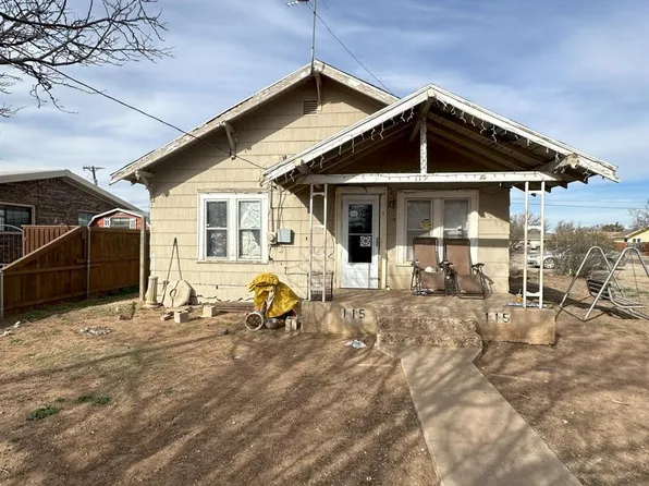 115 Yonkers St, Plainview, TX 79072