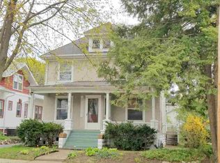 122 N Gardiner Ave, Rockford, IL 61107
