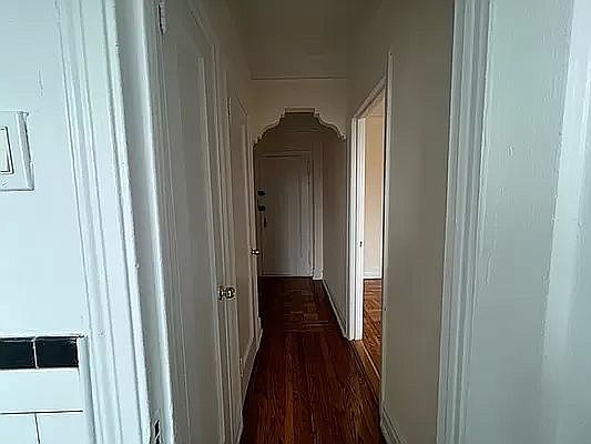 5th image of 2828 Kings Hwy APT C4