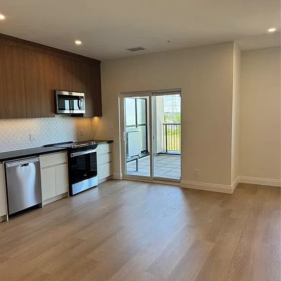 4400 Laurier Pkwy #466 — Photo 6