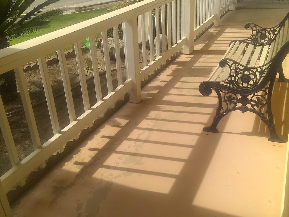 2nd image of 528 Huntington Ct