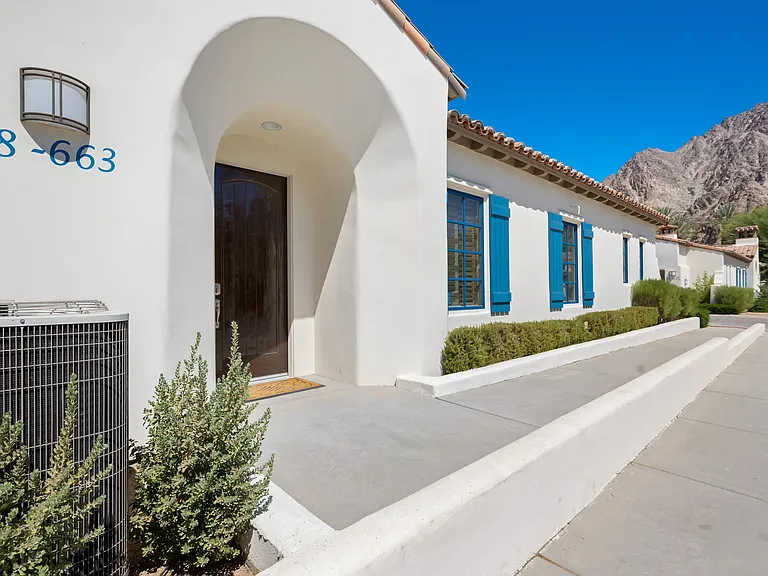 48663 Legacy Dr — Photo 34