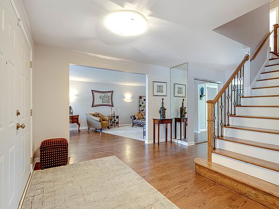 5th image of 216 Willow Ave