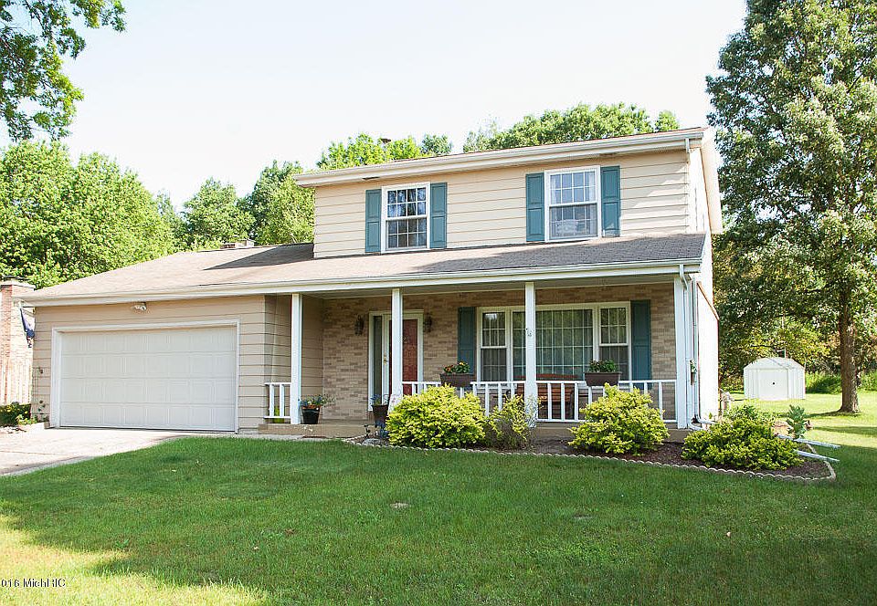 1st image of 20650 Edgewood Dr