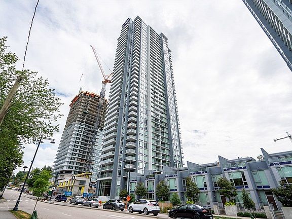 3rd image of 13750 100th Ave #2009