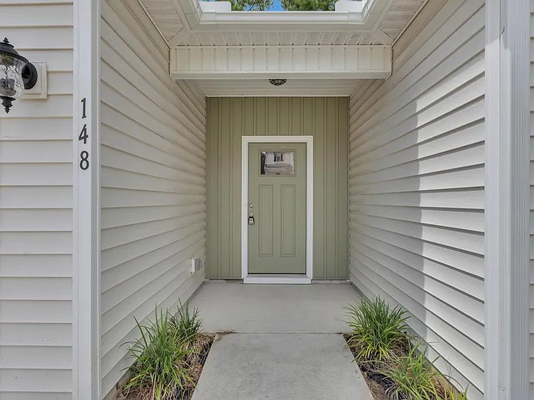 148 Broadleaf Dr — Photo 2