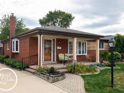 11234 Irvington Dr, Warren, MI, 48093